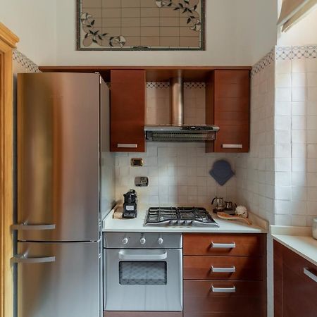 Iflat Elegant And Luxury Apartment Near Pantheon Рим Экстерьер фото