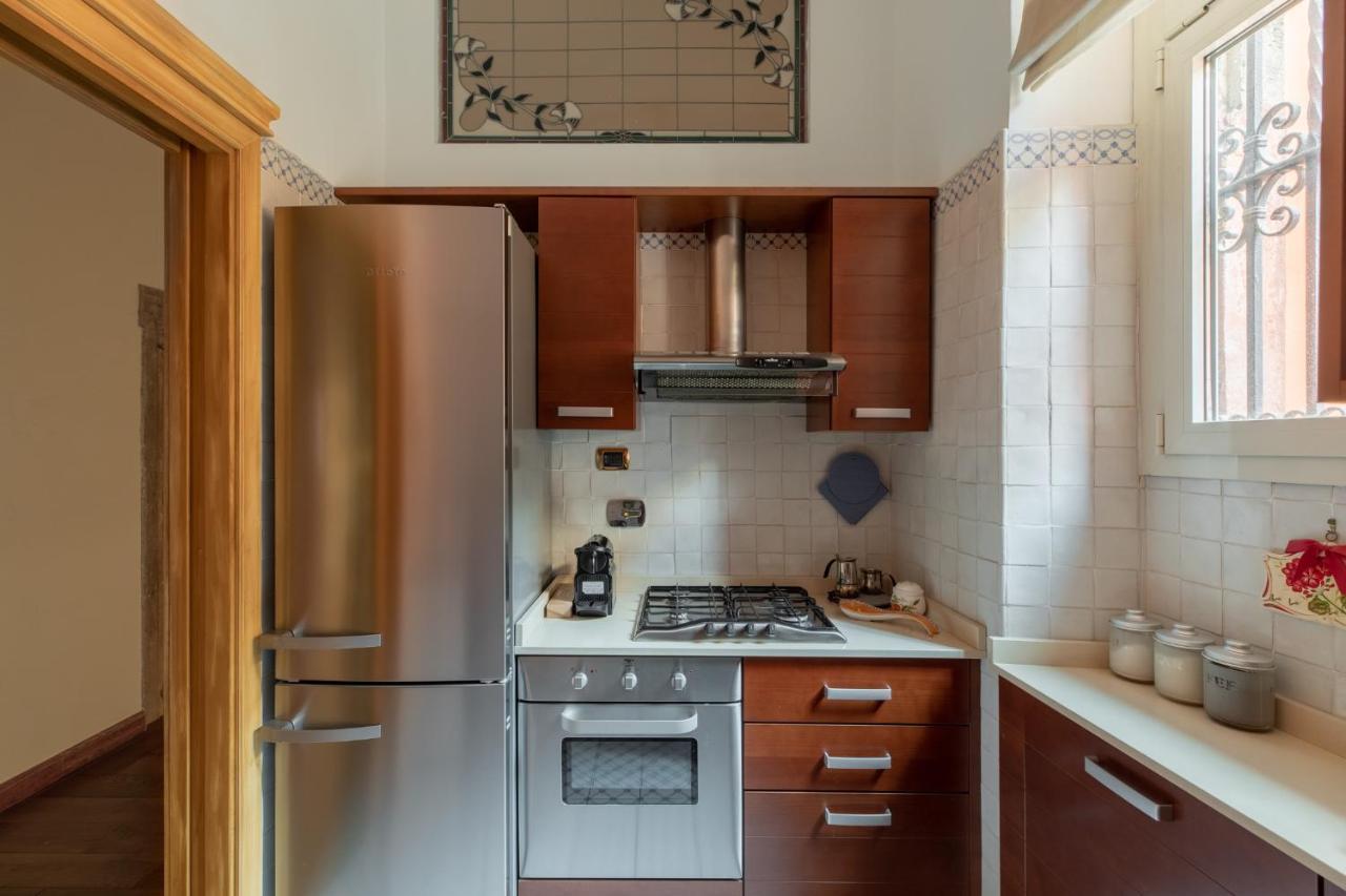 Iflat Elegant And Luxury Apartment Near Pantheon Рим Экстерьер фото