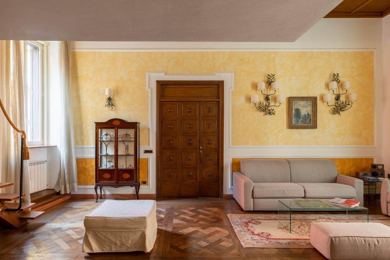 Iflat Elegant And Luxury Apartment Near Pantheon Рим Экстерьер фото